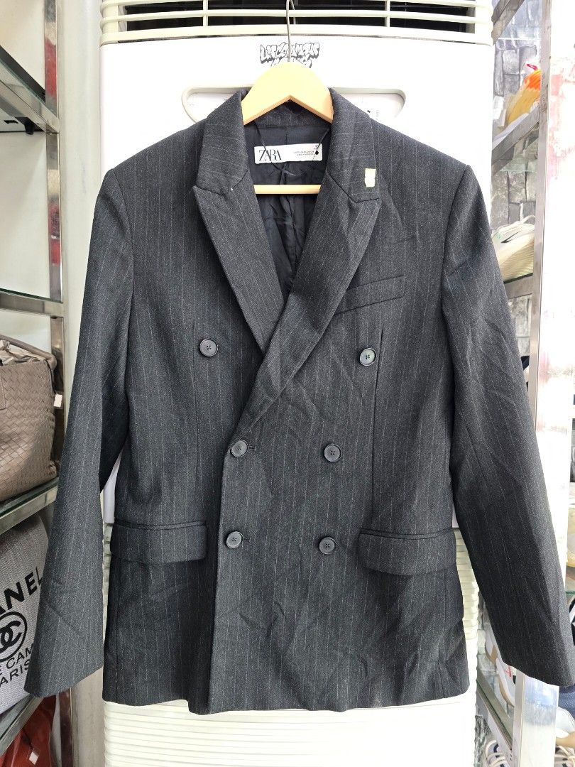 Zara Jacket (Category: Coats, Jackets and Outerwear) located in Iba. Submitted by conditionexcellente (Listing ID 1469616948, Image 2). Description: .
