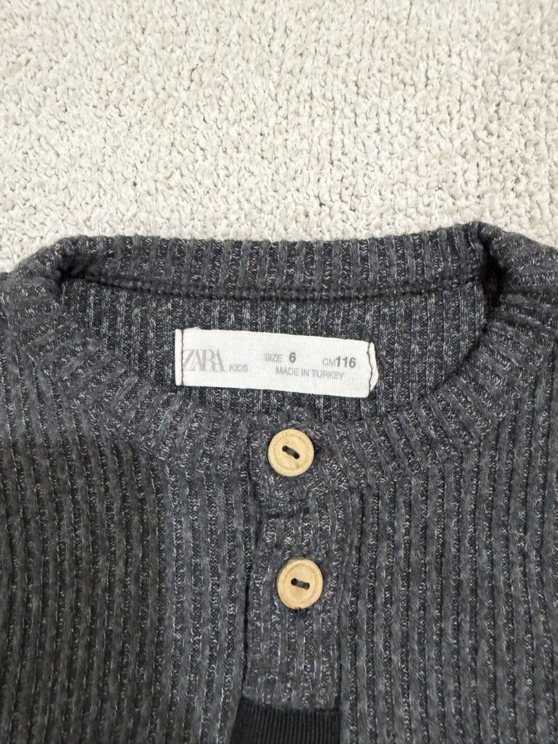 Zara Kids Knitted Top 6Y (Category: Babies & Kids Fashion) located in Subic. Submitted by kittysclosetsale (Listing ID 1469591135, Image 2). Description: No payment, no reservation. No COD. Pay today, ship tomorrow. Mode of payment: Gcash Shipping: J&T This is a preloved item. Please manage your expectations. But rest assured that they are well loved 🥰 .