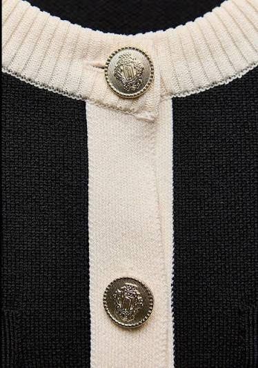 ZARA KNIT CARDIGAN BNWT (Category: Coats, Jackets and Outerwear) located in Makati City. Submitted by tinycloset__ (Listing ID 1469653892, Image 2). Description: ZARA BNWT L ON TAG.