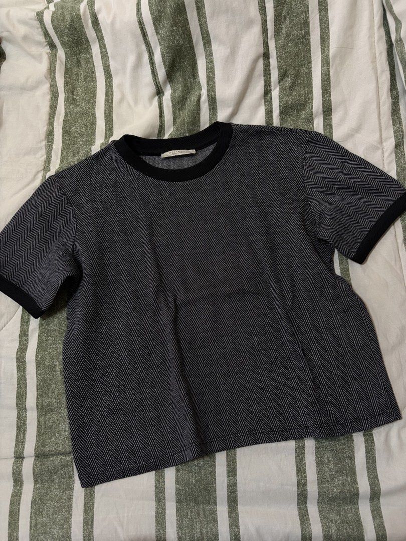 Zara Patterned Ringer Top (Category: Others Tops) located in Quezon City. Submitted by morespace555 (Listing ID 1469641497, Image 1). Description: Thick quality not the usual shirt.