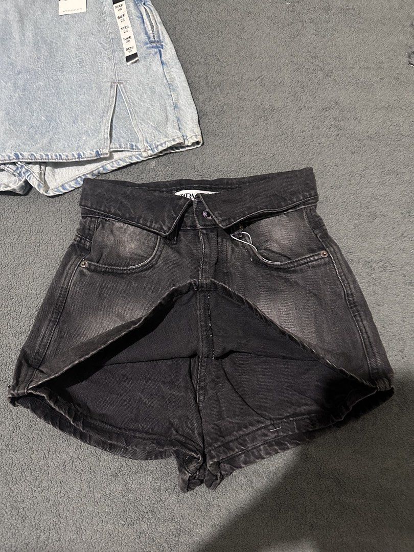Zara Skort (Category: Other Bottoms) located in Cabanatuan. Submitted by fitsby.el (Listing ID 1469586636, Image 3). Description: 199 🎀 Light Denim Skort- 26 319 🎀 Vintage Black Skort- 24.