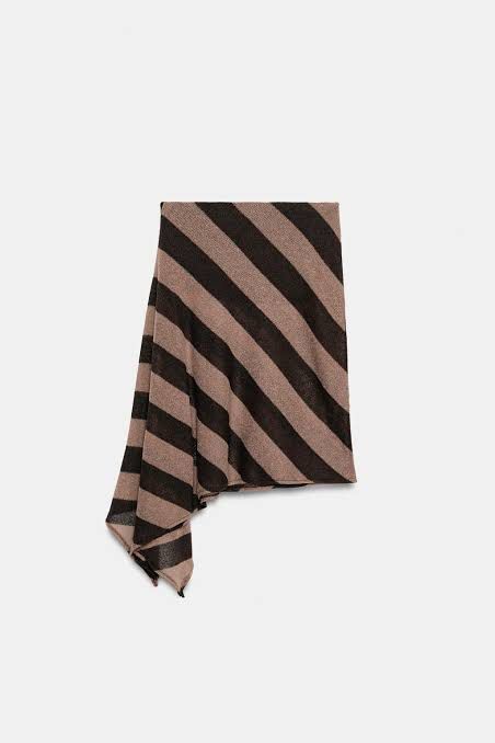 ZARA STRIPED RUSTIC BANDEAU TOP (Category: Sleeveless) located in Batangas. Submitted by wearmegals (Listing ID 1469597617, Image 2). Description: - Condition: Brand new, never worn, clean - Large on tag but perfect for medium .