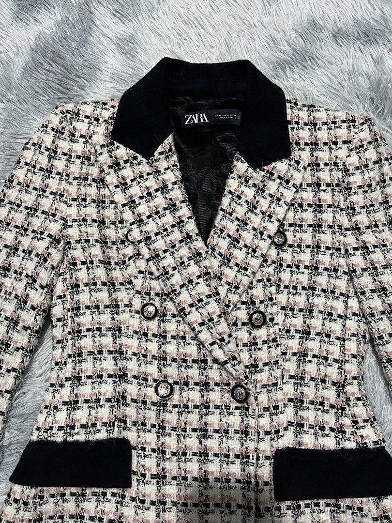 Zara Textured Double-Breasted Blazer Tweed Jacket (Category: Coats, Jackets and Outerwear) located in Sasmuan (Sexmoan). Submitted by winterclothes.ph (Listing ID 1469573233, Image 2). Description: Zara Textured Double-Breasted Blazer Tweed Jacket XS on tag Width 17 Length 25 Excellent Condition.
