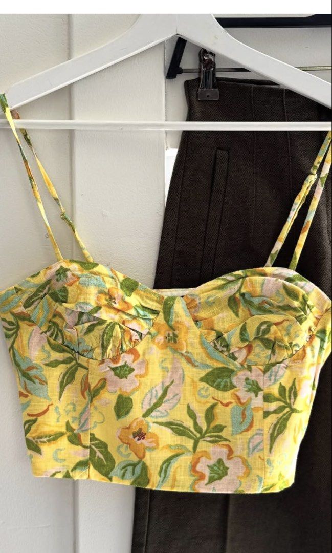 ZARA TOP BNWT (Category: Blouses) located in Makati City. Submitted by tinycloset__ (Listing ID 1469652116, Image 3). Description: ZARA LINEN TOP XS AND S AVAILABLE BNWT.