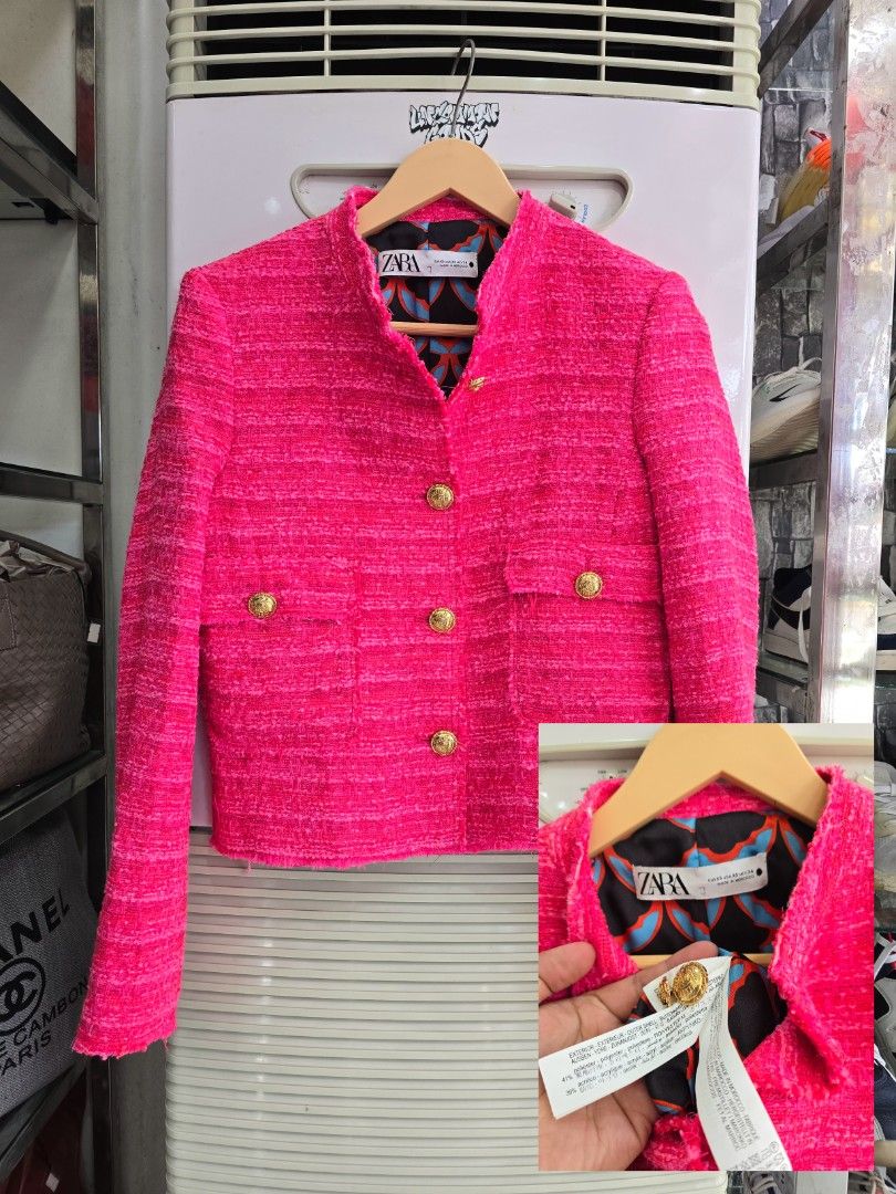 ZARA Tweed (Category: Coats, Jackets and Outerwear) located in Iba. Submitted by conditionexcellente (Listing ID 1469616055, Image 1). Description: .