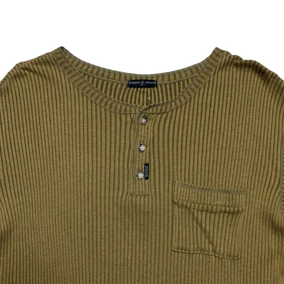 Zuppa di Zucca Ribbed Knit Henley Shirt (Category: Tshirts & Polo Shirts ) located in Baguio. Submitted by thesecretshop_ph (Listing ID 1469665607, Image 2). Description: Size: Medium Lenght: 28” Width: 21” Issue: -.