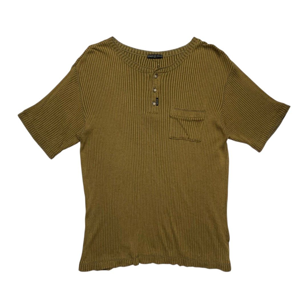 Zuppa di Zucca Ribbed Knit Henley Shirt (Category: Tshirts & Polo Shirts ) located in Baguio. Submitted by thesecretshop_ph (Listing ID 1469665607, Image 1). Description: Size: Medium Lenght: 28” Width: 21” Issue: -.