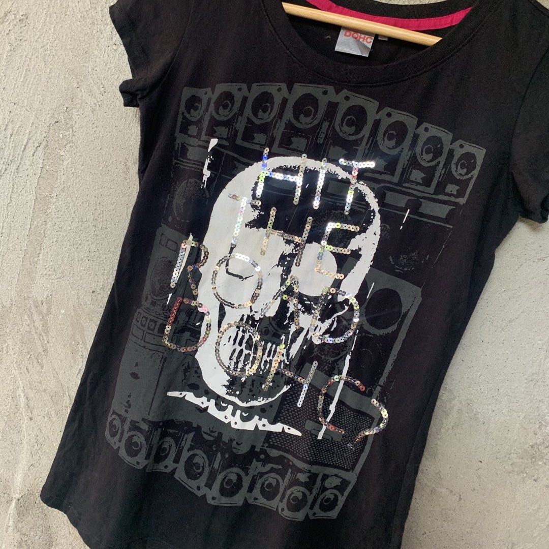 00s DOHC Y2k Skull Sequined Graphic Fitted Tee (Category: Shirts) located in Sindangan. Submitted by holy_thrift (Listing ID 1469815127, Image 2). Description: - 00s DOHC Y2k Skull Sequined Graphic Fitted Tee - width / 16.5 - length / 24.5 - no issue (color may vary due to lighting) - free shipping.