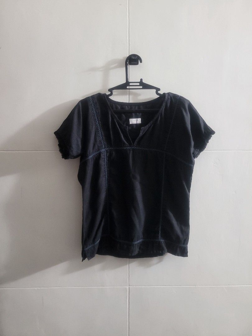 100%Linen Wrap Top. New (Category: Blouses) located in Los Banos. Submitted by lopecruz (Listing ID 1469867022, Image 1). Description: M-L.