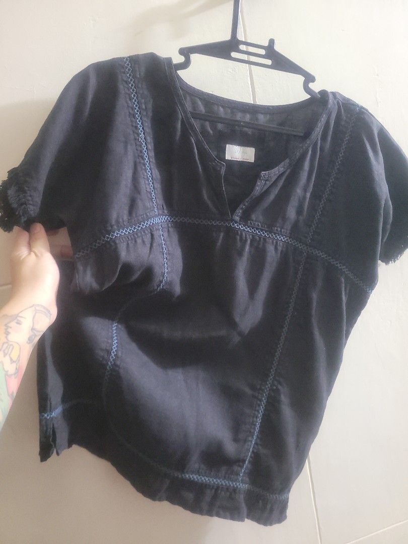 100%Linen Wrap Top. New (Category: Blouses) located in Los Banos. Submitted by lopecruz (Listing ID 1469867022, Image 2). Description: M-L.