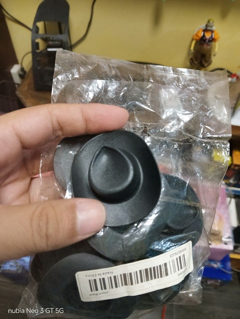 1/10 scale hat (Category: Action & Battle Toys) located in Mabalacat. Submitted by babyjamil1919 (Listing ID 1469790411, Image 1). Description: as is only 100 each.