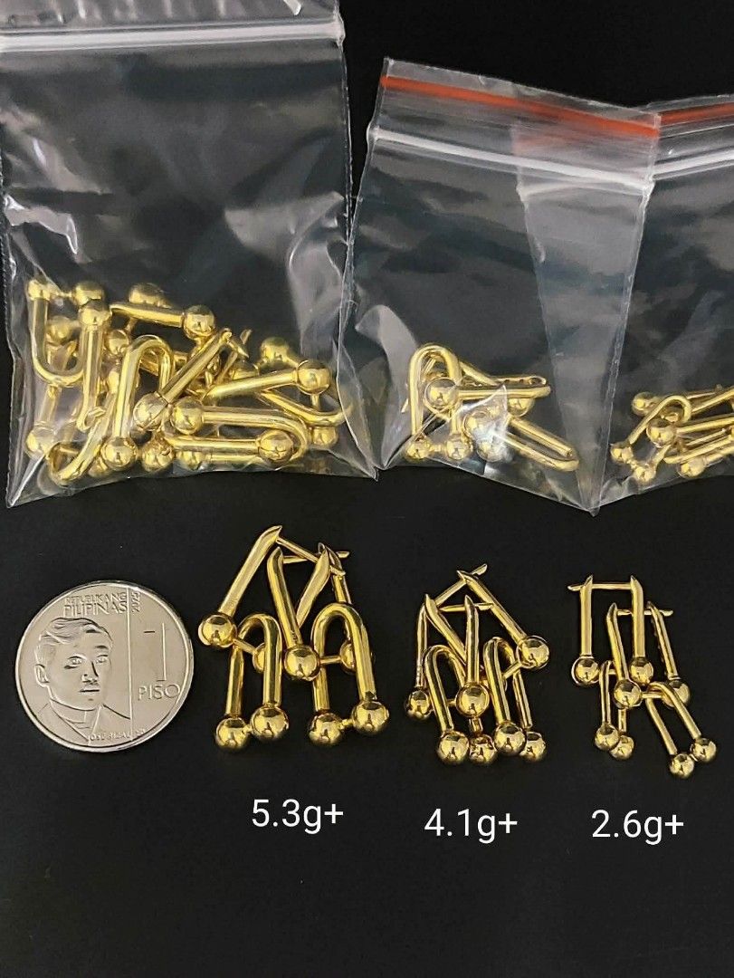 18k Saudi gold hardware earrings (Category: Earrings) located in Manila. Submitted by bhelgoldseller2ndaccount (Listing ID 1469902682, Image 1). Description: New!!✨New!!✨New!! Authentic 18k Saudi Golds 💯pawnable/naisasanla 💯with high appraisal rate 💯good investment 💯Direct supplier price 👉OPEN for resellers 🌺please take time to evaluate their actual sizes and grams 👉Best panggift for all occasions ✅ Sold per grams not per piece Kya lowest 