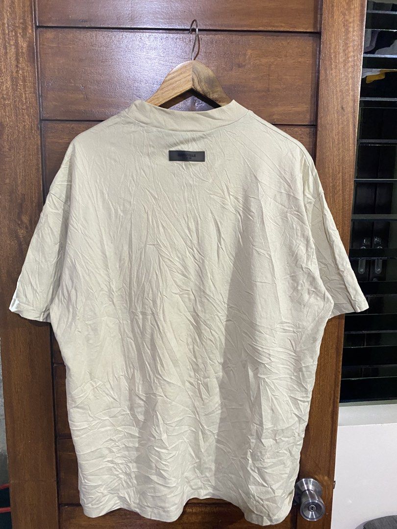 1997 Essential (Category: Tshirts & Polo Shirts ) located in Davao. Submitted by davecutee (Listing ID 1469802284, Image 2). Description: Essential 1997 Excellent Condition Need Wash Fresh From Bale Size XL on Tag 🏷️ Dimension: W 24 L 30 .