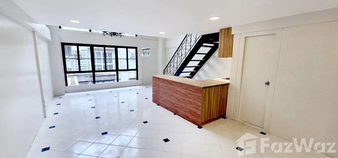 (Category: ) located in . Submitted by propertyproph (Listing ID 1469847026, Image 1). Description: .