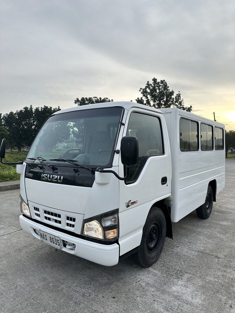 2017 ISUZU FB BODY 4JB1 TURBO ENGINE (Category: Heavy Vehicles) located in Rizal. Submitted by liwagg059269 (Listing ID 1469940736, Image 2). Description: OWNER SELLER ISUZU FB BODY 2017 MODEL 4JB1 TURBO ENGINE 1ST OWNER DUAL AIRCON SPEAKER WORKING COMPLETE PAPERS.