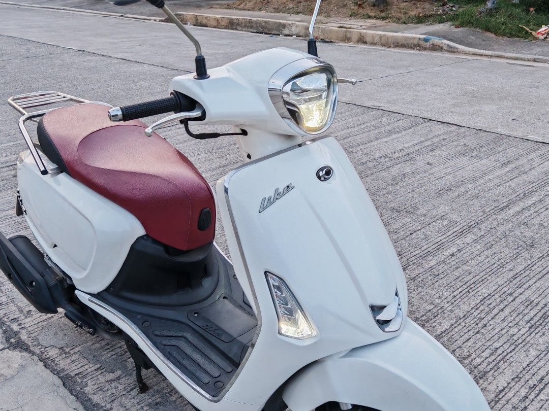 2022 Kymco Like 150i (Category: Motorbikes for Sale) located in San Juan City. Submitted by MW_888 (Listing ID 1469886848, Image 2). Description: 2022 Kymco Like 150i 9,500+ running mileage Registered until next year All stock Upgraded PCX shocks for a more comfortable and stable ride OEM stainless bracket included; top box stainless bracket not included 85k.