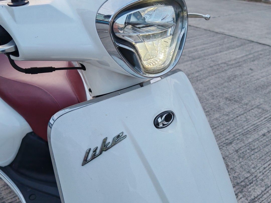 2022 Kymco Like 150i (Category: Motorbikes for Sale) located in San Juan City. Submitted by MW_888 (Listing ID 1469886848, Image 3). Description: 2022 Kymco Like 150i 9,500+ running mileage Registered until next year All stock Upgraded PCX shocks for a more comfortable and stable ride OEM stainless bracket included; top box stainless bracket not included 85k.