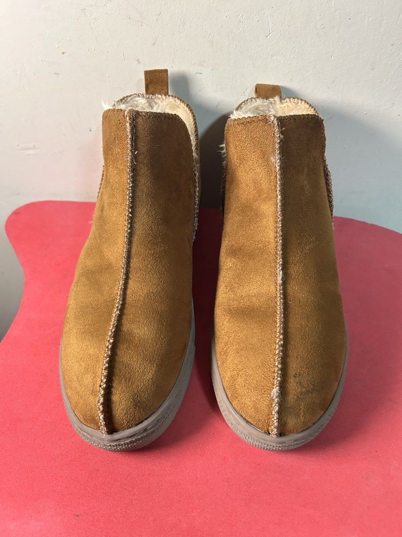 23cm Brown Fur Lined Ankle Boots (Category: Boots) located in Quezon City. Submitted by jjsurplus_23 (Listing ID 1469766617, Image 3). Description: .