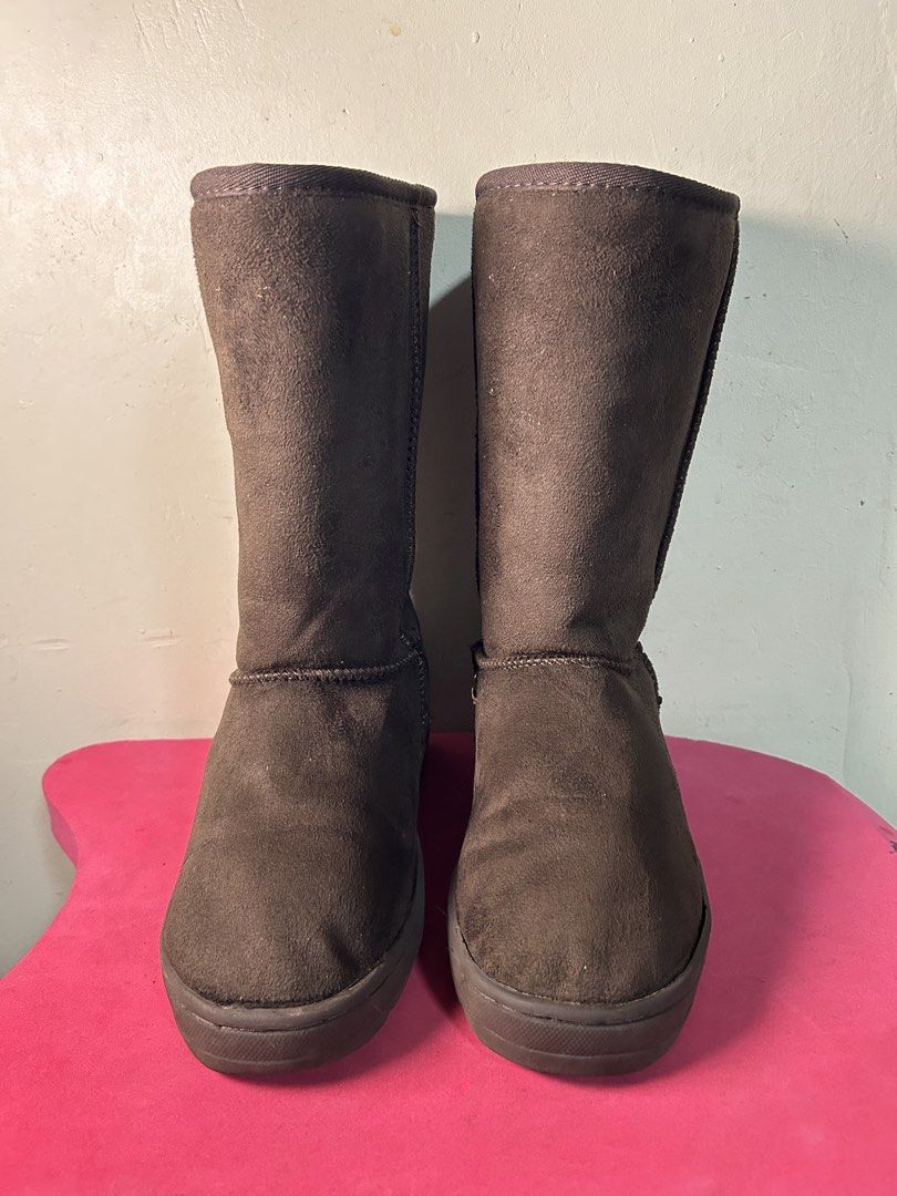 23cm Dark Brown Mid Calf Boots (Category: Boots) located in Quezon City. Submitted by jjsurplus_23 (Listing ID 1469766439, Image 3). Description: .
