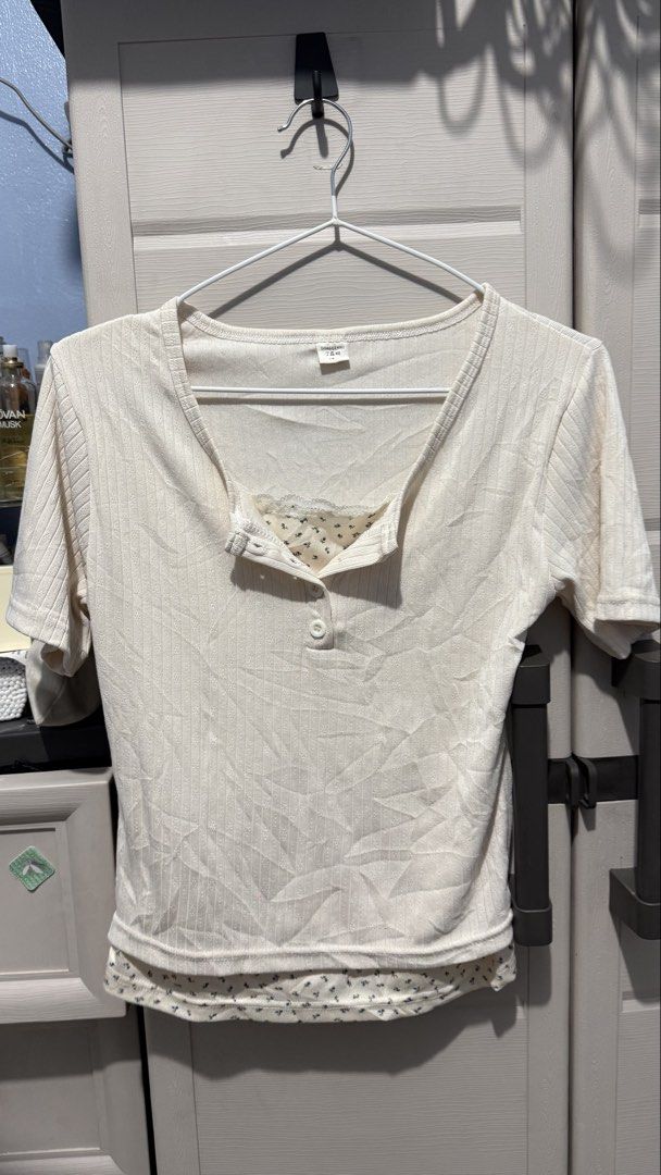 2in1 Shirt (Category: Shirts) located in Quezon City. Submitted by dinesaur (Listing ID 1469930494, Image 1). Description: .