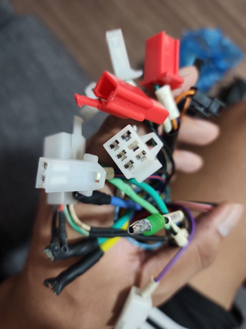 35a controller (Category: E-Scooters & E-Bikes) located in Singapore. Submitted by okboleh (Listing ID 1469934744, Image 3). Description: not sure what brand can support 60v-72v 1000w no neggo no fast deal controller no issue.