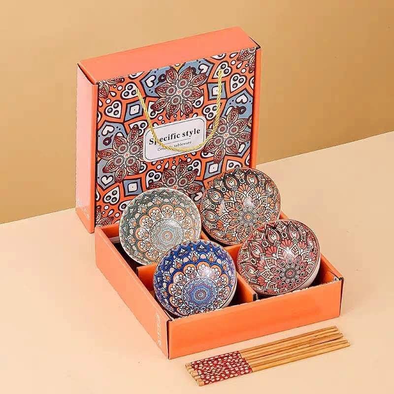4 bowls gift set (Category: Vases & Decorative Bowls) located in Mandaluyong City. Submitted by shopmla (Listing ID 1469886264, Image 1). Description: 4 bowls gift set Php 270. With box & bag.