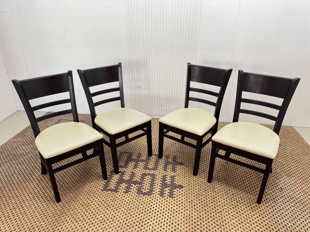 4pcs dining chair (Category: Chairs) located in Quezon City. Submitted by matetdevis13 (Listing ID 1469890935, Image 3). Description: Modern 4-piece Dining Chair Price: 8,500 L16.5 x W18 x H31.5/16 In good condition Code JMD35-M110.