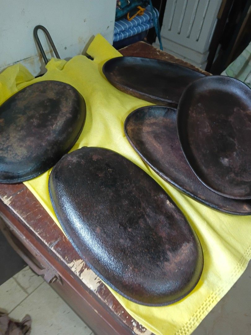 5pcs hotplates, cast iron , used (Category: Cookware & Accessories) located in Paranaque City. Submitted by 4thestate.surplusan (Listing ID 1469784478, Image 1). Description: bundle 5pcs for 450. need maintenance. issue. rust..