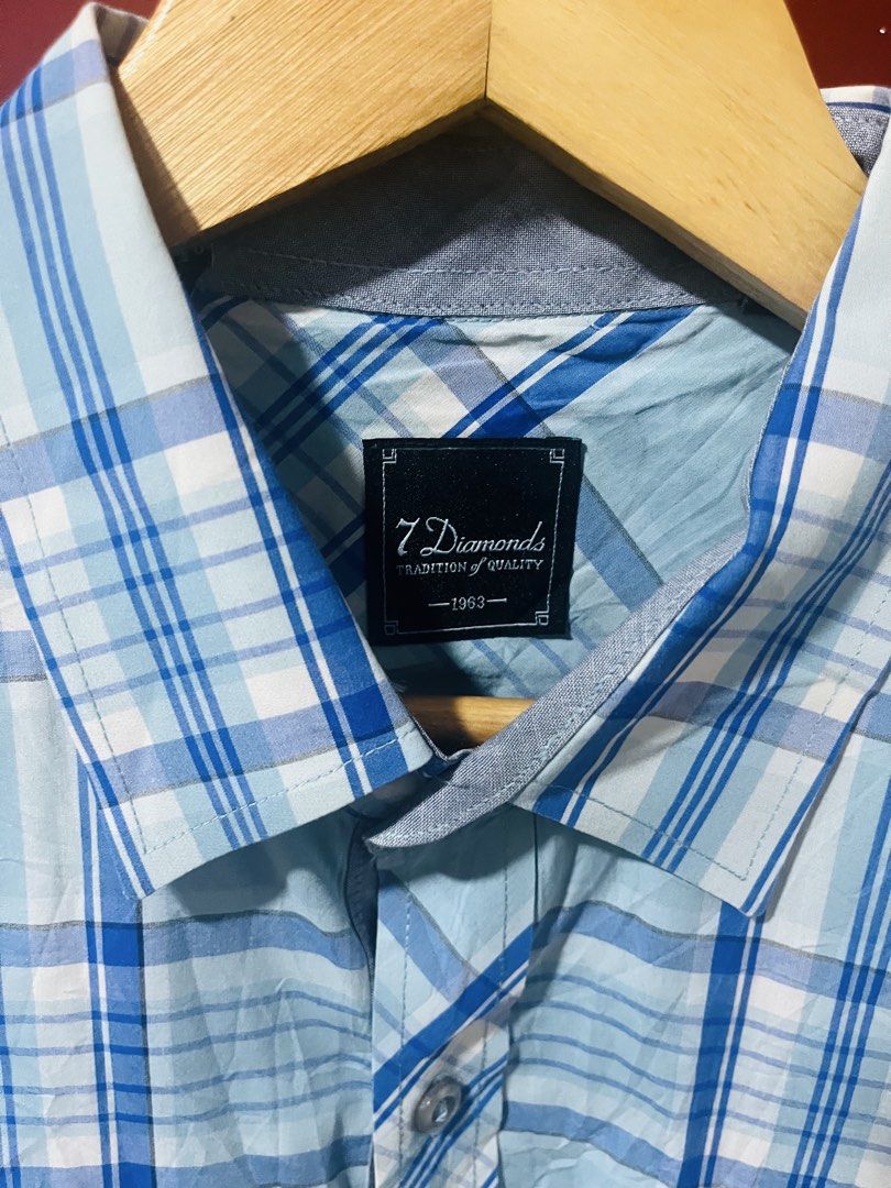 7 Diamonds short sleeve plaid button-down shirt (Category: Formal Shirts) located in Quezon City. Submitted by wacpon_061972 (Listing ID 1469882480, Image 2). Description: 7 Diamonds short sleeve plaid button-down shirt (W-22/L-29).