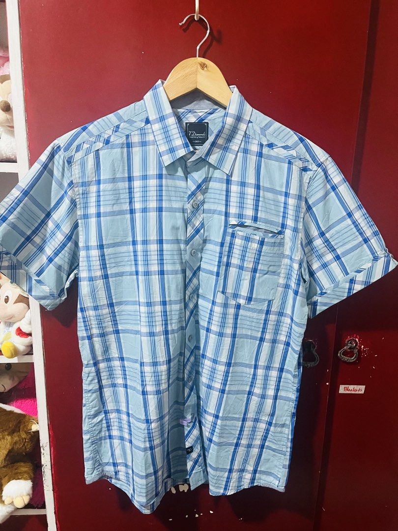 7 Diamonds short sleeve plaid button-down shirt (Category: Formal Shirts) located in Quezon City. Submitted by wacpon_061972 (Listing ID 1469882480, Image 1). Description: 7 Diamonds short sleeve plaid button-down shirt (W-22/L-29).