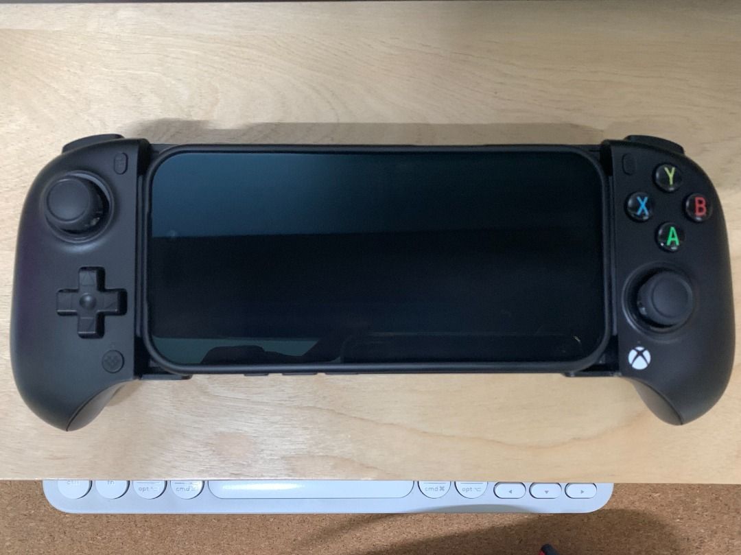 8BitDo Ultimate Mobile Gaming Controller (Category: Controllers) located in Taguig. Submitted by jmcuniverse1018 (Listing ID 1469841792, Image 2). Description: — Bought for $49.99 from Amazon Prime and no time for console gaming in the last new months. Don't think I'll be playing games anytime sooner too. — Gamesir protective case included — Used it primarily for a month in iOS/Apple Arcade Games in iPhone 17 Pro and iPad A16.