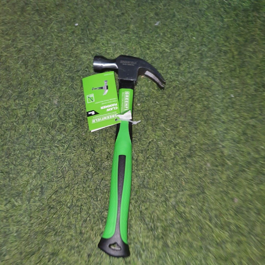 8oz claw hammer martilyo greenfield (Category: Craft Supplies & Tools) located in Manila. Submitted by d_real_deal (Listing ID 1469937196, Image 1). Description: .
