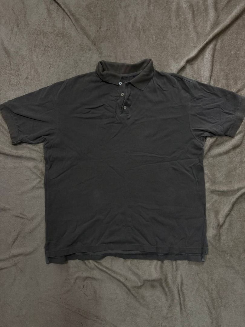 Ⓚ GAP Plain Polo Shirt (Army Green) (Category: Tshirts & Polo Shirts ) located in Cainta. Submitted by kinovault (Listing ID 1469869295, Image 1). Description: Product Specifications: Color: Army Green Size: XL-2XL Material: Canvas / Polyester Dimensions: Length: 67cm / 26.37" Chest Width: 60cm / 23.6" Shoulder: 53cm / 20.86" Sleeve Length: 21cm / 8.26" Arm Hole: 16.5cm / 6.49" .
