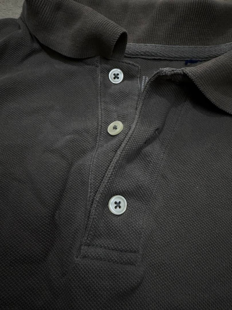 Ⓚ GAP Plain Polo Shirt (Army Green) (Category: Tshirts & Polo Shirts ) located in Cainta. Submitted by kinovault (Listing ID 1469869295, Image 3). Description: Product Specifications: Color: Army Green Size: XL-2XL Material: Canvas / Polyester Dimensions: Length: 67cm / 26.37" Chest Width: 60cm / 23.6" Shoulder: 53cm / 20.86" Sleeve Length: 21cm / 8.26" Arm Hole: 16.5cm / 6.49" .