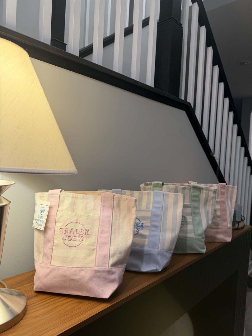 🇺🇸 TRADER JOE’S STRIPE TOTE BAG🇺🇸 (Category: Tote Bags) located in Jaen. Submitted by juvsh0p (Listing ID 1469944366, Image 1). Description: 🇺🇸🇺🇸 Trader Joe’s Tote Bags 🇺🇸🇺🇸 ‼️ LIMITED STOCK ALERT ‼️ 💰 ₱750 ONLY 🤩 📦 On-hand & Ready to ship! ✨ The viral everyday tote you’ve been looking for! Perfect for errands, school, work, or quick getaways 👜 👜 Why you’ll love it: ✔️ Spacious & sturdy — fits all your daily essentials ✔️ Trendy 