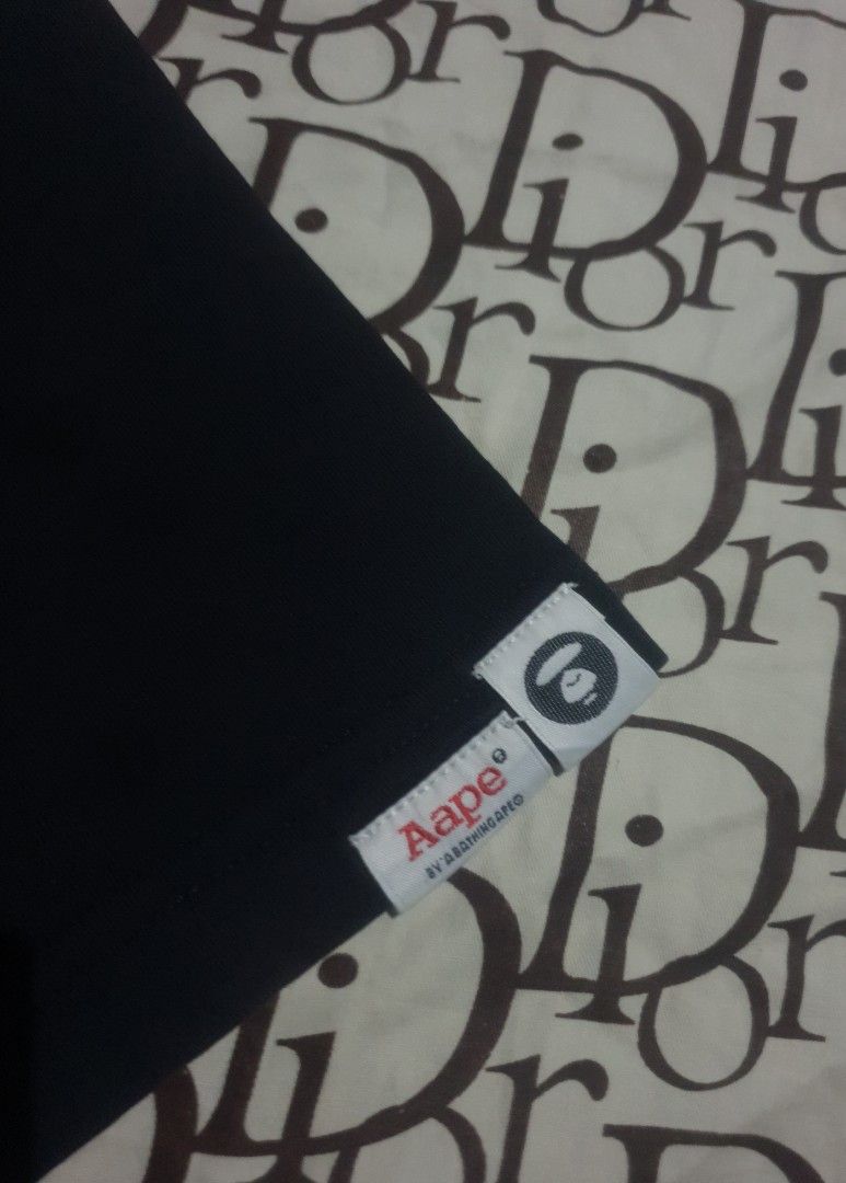 Aape camou head design (Category: Tshirts & Polo Shirts ) located in San Fernando. Submitted by retro.district. (Listing ID 1469897502, Image 3). Description: - Aape camou head design - Size: Medium (20.5x27) - Condition: Excellent - No issue - Color Rate: 9.5/10.