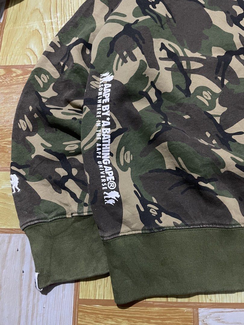 Aape Camou Sweater (Category: Coats, Jackets and Outerwear) located in Valenzuela. Submitted by nk_thriftshop (Listing ID 1469898460, Image 3). Description: Dimes: 21’5x25 Size: Meduim Issue: None .