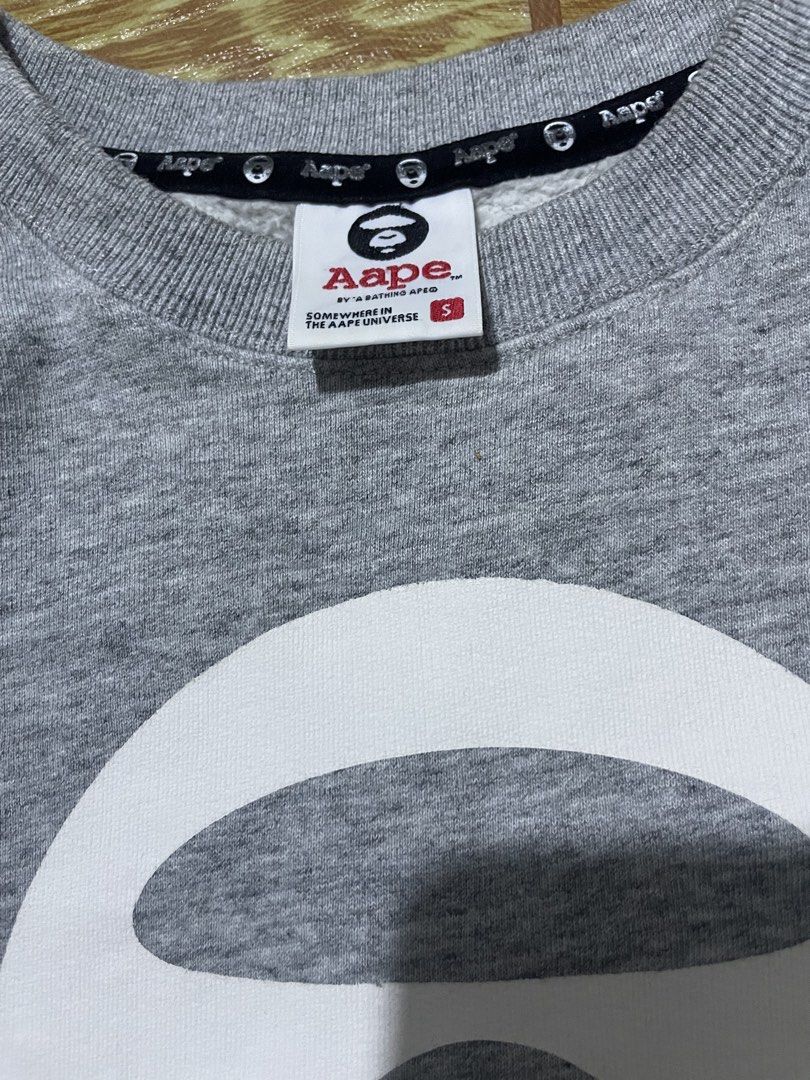 Aape Sweater (Category: Tshirts & Polo Shirts ) located in Valenzuela. Submitted by nk_thriftshop (Listing ID 1469871696, Image 3). Description: Dimes: 20x24 Issue: None Color Rate: 9.5/10 AUTHENTIC AAPE!.