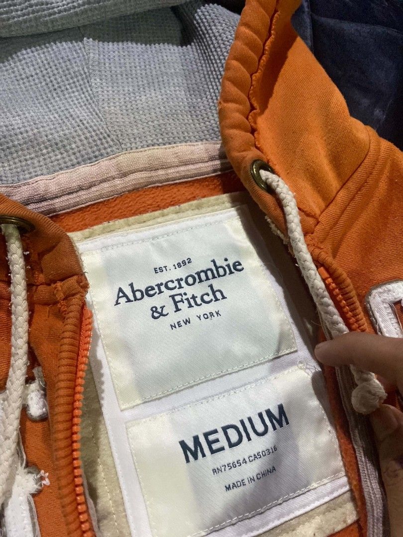 Abercrombie & Fitch (Category: Coats, Jackets and Outerwear) located in Butuan. Submitted by bro_goodies101 (Listing ID 1469869583, Image 3). Description: A&F Dimes: 21width x 27length.