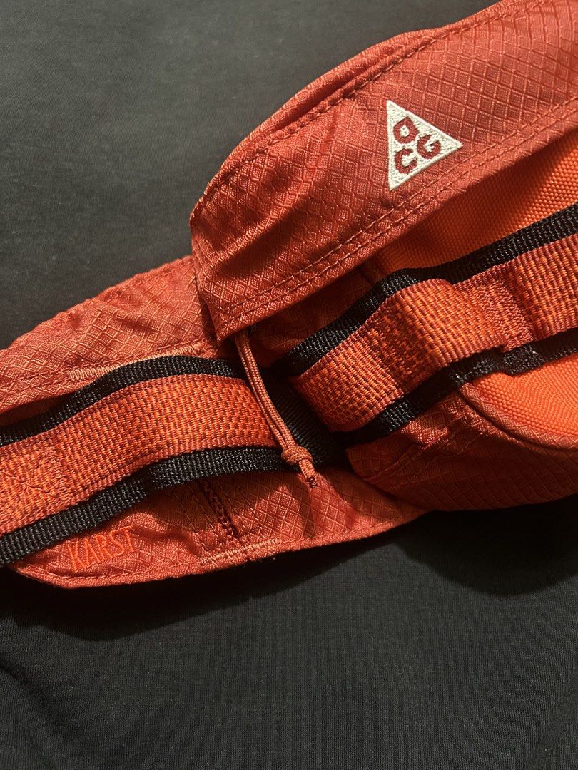 ACG Karst Hip Pack (Category: Belt bags, Clutches and Pouches) located in Baguio. Submitted by ontheracks074 (Listing ID 1469887817, Image 3). Description: 📍NIKE ACG Karst Hip Pack ✅Both in Excellent Condition ✅100% Authentic ✅Cordura Fabric 🏷️1500 Each - Free Shipping 🏷️2500 Aspack - Free Shipping.