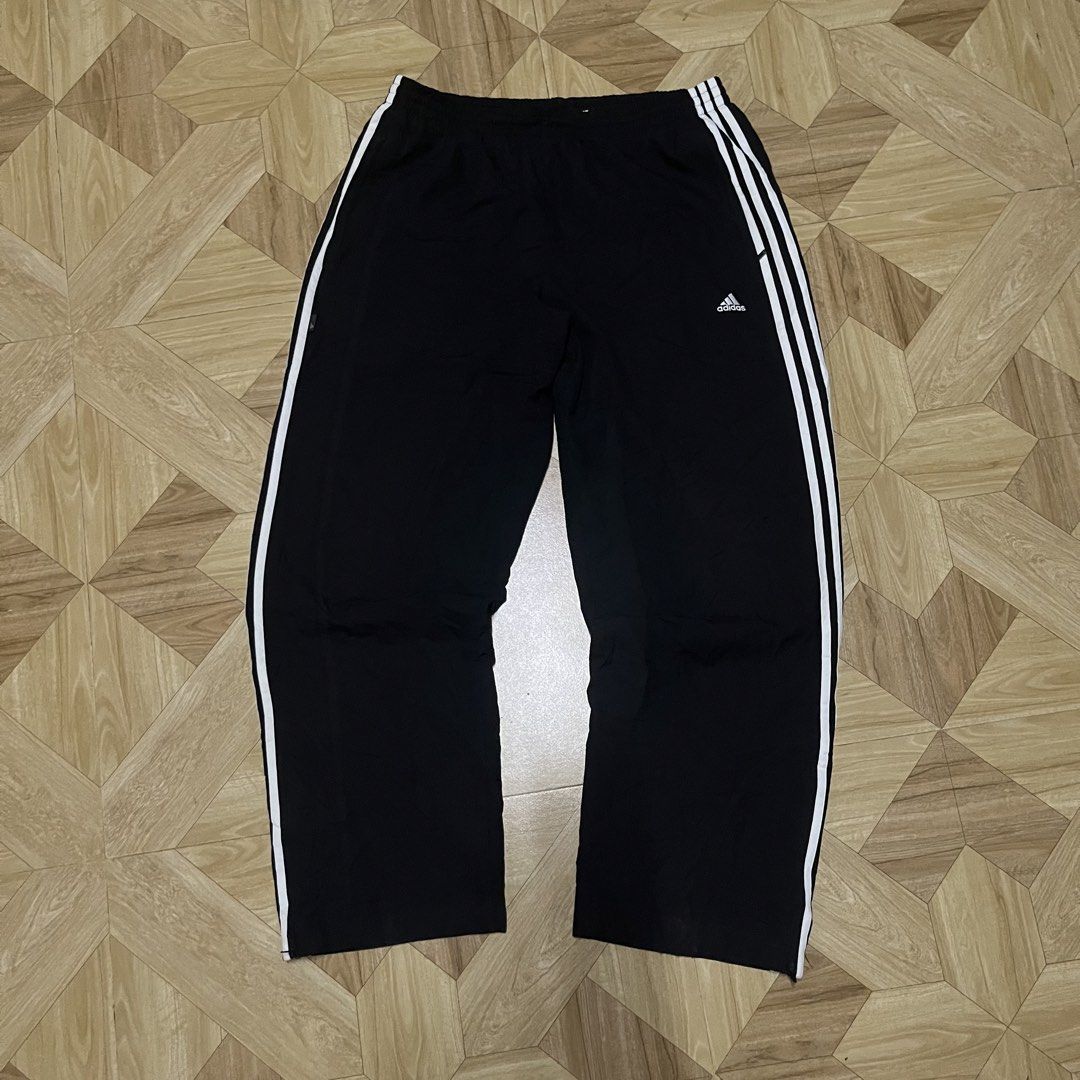 Adidas 3 lines TrackPants (Category: Joggers) located in Cavite. Submitted by sacmaestro444 (Listing ID 1469892102, Image 1). Description: free waist excellent condition cut tags authentic 9/10 colorate.