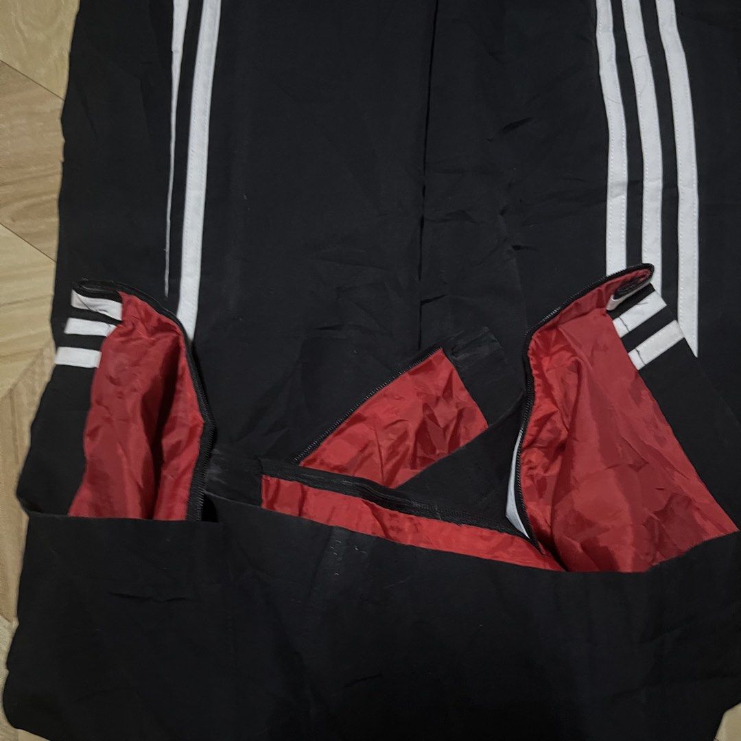 Adidas 3 lines TrackPants (Category: Joggers) located in Cavite. Submitted by sacmaestro444 (Listing ID 1469892102, Image 3). Description: free waist excellent condition cut tags authentic 9/10 colorate.