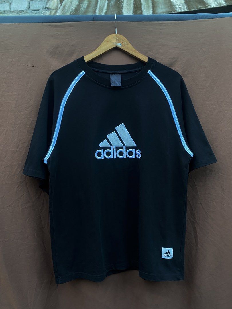 Adidas Big Logo Shirt (Category: Tshirts & Polo Shirts ) located in Antipolo. Submitted by treasurethings02 (Listing ID 1469773637, Image 1). Description: Adidas Big Logo Shirt Excellent Condition 9.5/10 CR Black color Heavy Cotton Embroidery desg Dimensions 23W/28L L fit Photo Details 🫶🏻.
