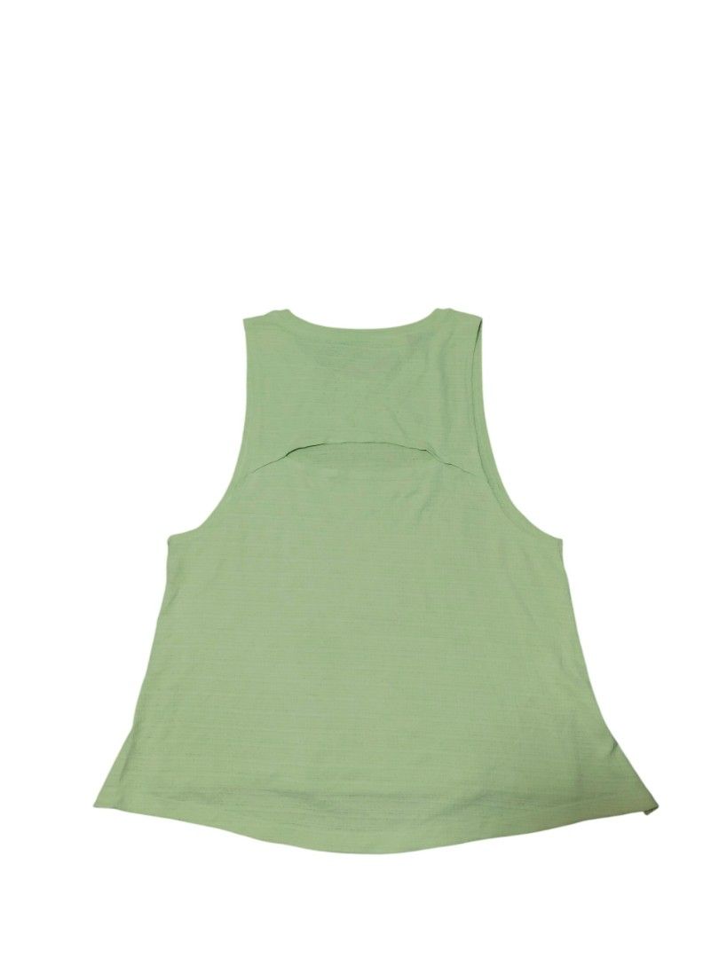 ADIDAS CLIMACHILL SLEEVELESS RUNNING TOP 💚 (Category: Activewear) located in Cagayan de Oro. Submitted by thriftots (Listing ID 1469825432, Image 2). Description: ADIDAS CLIMACHILL TANK TOP LIME GREEN💚 • Brand: Adidas • Technology: ClimaChill • Color: Lime Green • Type: Sleeveless Sports / Running Top • Features: Breathable sportswear design • Style: Lightweight athletic wear • Condition: Preloved / Thrifted 📏 Measurements: • Length: 22 inches
