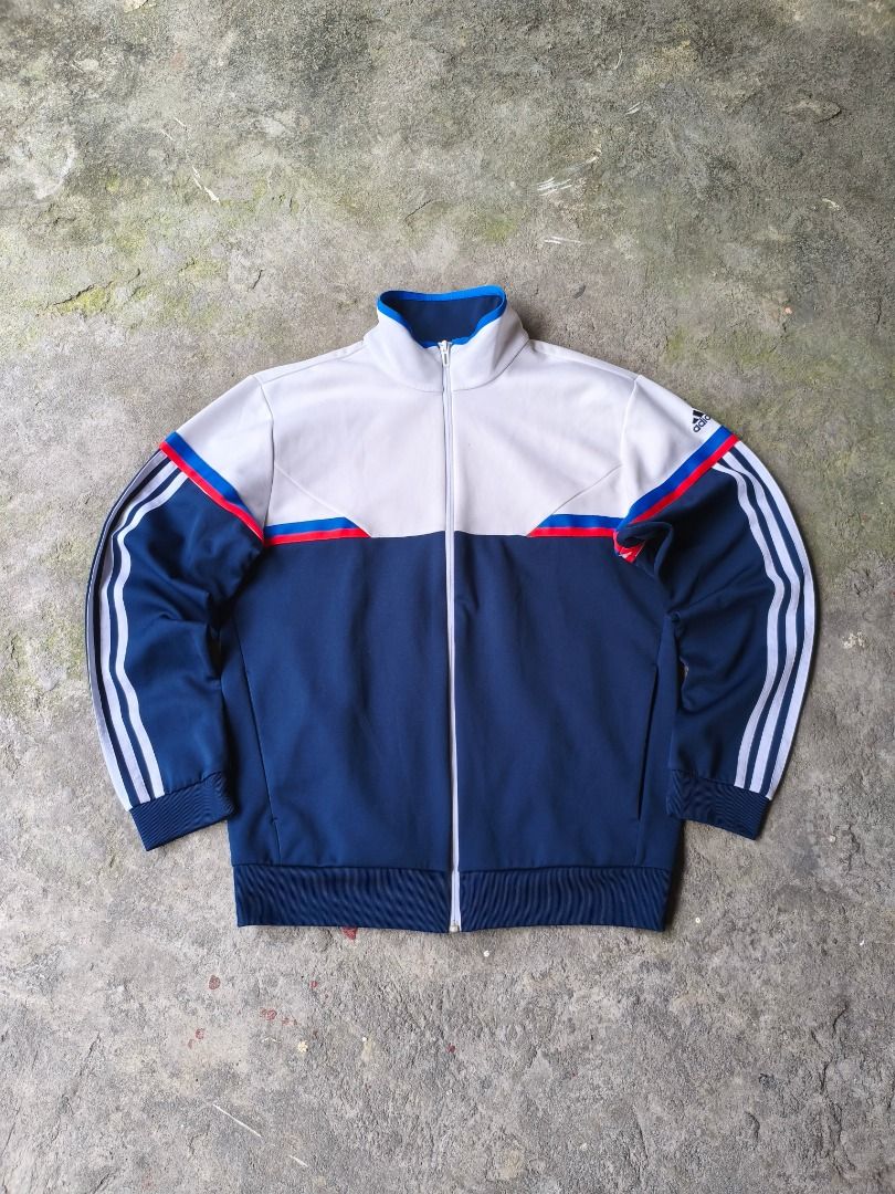 Adidas Climalite Full-Zip Two-Tone Colorblock Track Jacket (Category: Coats, Jackets and Outerwear) located in Cavite. Submitted by benta.ni.jm (Listing ID 1469895171, Image 1). Description: Size: M Dimensions: 20.5 x 28 Condition: 10/10 Color Rate: 10/10 Issue: 📩📩📩.