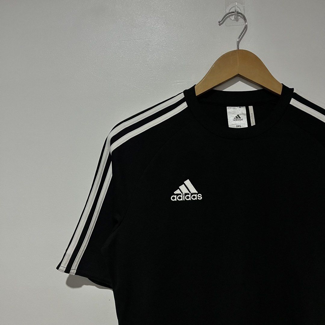ADIDAS CLIMALITE SHIRT‼️ (Category: Activewear) located in Cebu City. Submitted by clarkcamu68040 (Listing ID 1469872188, Image 2). Description: ADIDAS CLIMALITE SHIRT‼️ AS NEW (QUICKDRY) SIZE SMALL-MEDIUM W 19 / L 27 COLORATE 10 / 10 ISSUE : ❌❌❌ PHP 580 + 90 SF 🛒🛒 📍CEBU ,CITY OF NAGA 🚚 J&T EXPRESS.