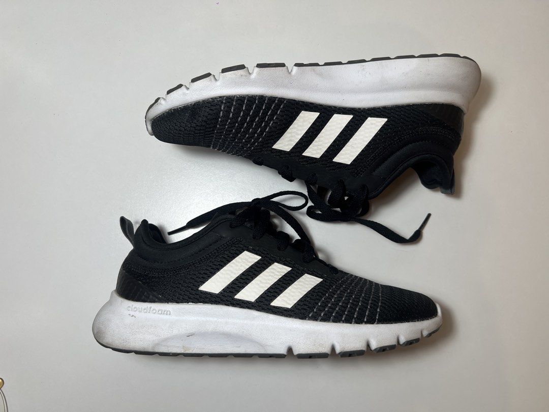 Adidas Fluidup Running Shoes (Category: Sneakers) located in Mandaluyong City. Submitted by bbcage (Listing ID 1469878915, Image 3). Description: - barely used - no damages or flaws, but has some wear and tear, and dirt on the soles.