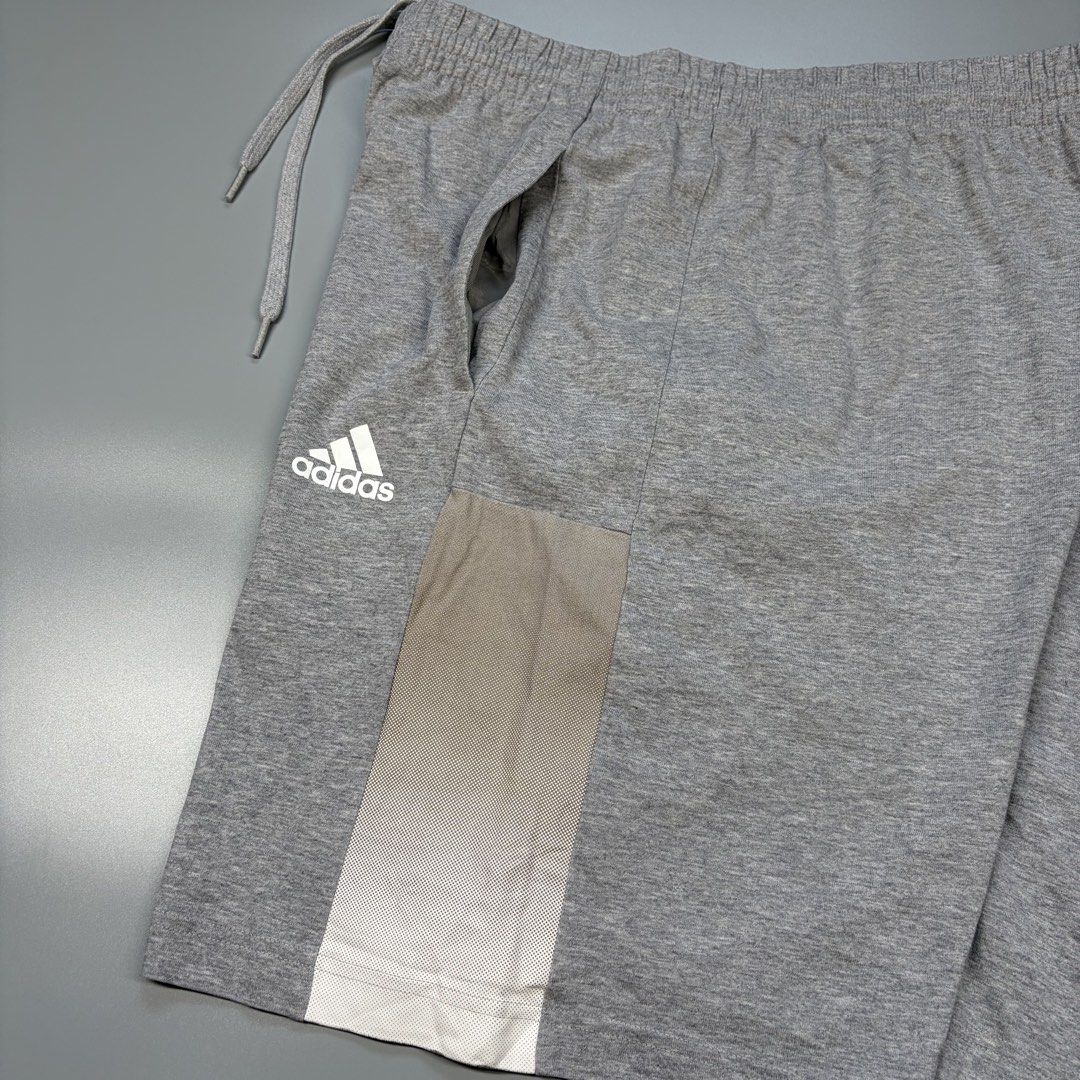 Adidas Lightweight French Terry Style (Category: Activewear) located in Cavite. Submitted by onebeancent (Listing ID 1469866754, Image 3). Description: Size: XL (34 to 38 Waistline) Dimension: 20" Length Color: Grey Color Rate: 10/10 Issue: None Condition: Like new‼️ Price: 550php Additional Shipping Fee (J&T Medium Pouch) 120php Luzon 145php visayas 185php mindanao.