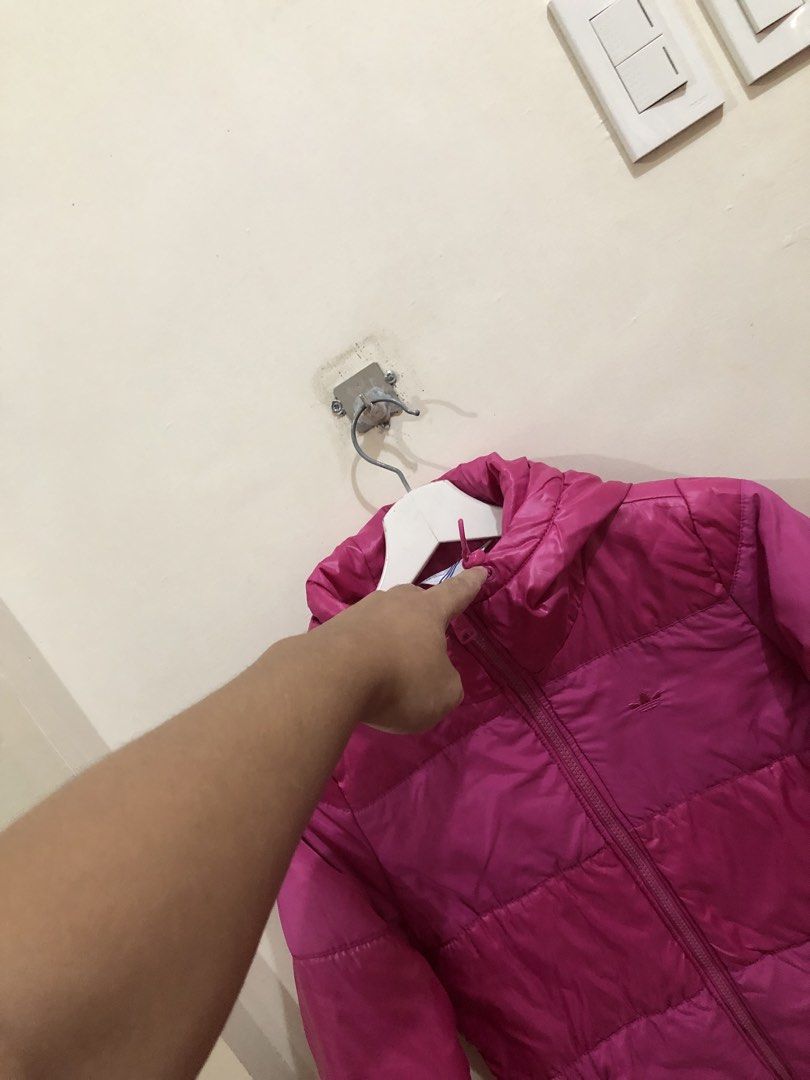 Adidas Pink Padded Jacket (Category: Coats, Jackets and Outerwear) located in Oas. Submitted by alithrifthunter (Listing ID 1469947275, Image 3). Description: .