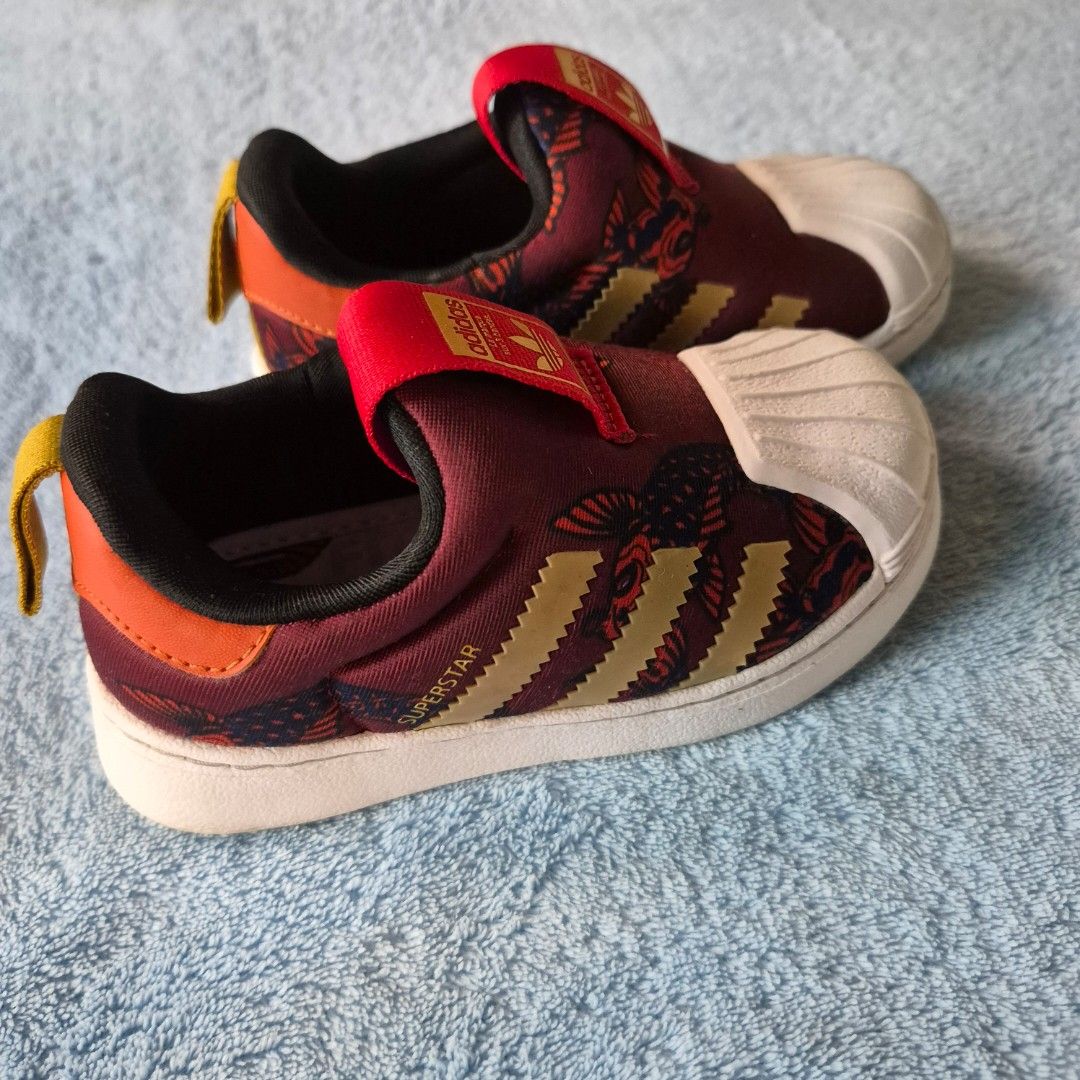 ADIDAS SUPERSTAR 360 6½K (Category: Babies & Kids Fashion) located in Lipa City. Submitted by mahdeclutters (Listing ID 1469818421, Image 2). Description: .